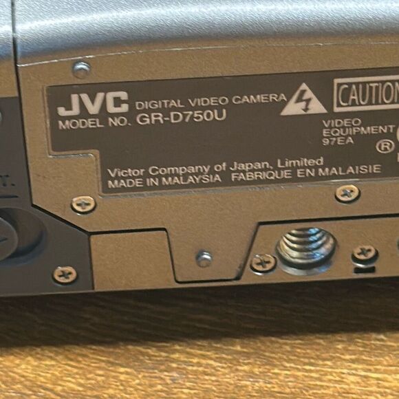 JVC Mini DV Digital Video Camera GR-D750U 34x optical zoom with Accessories READ - Picture 10 of 12